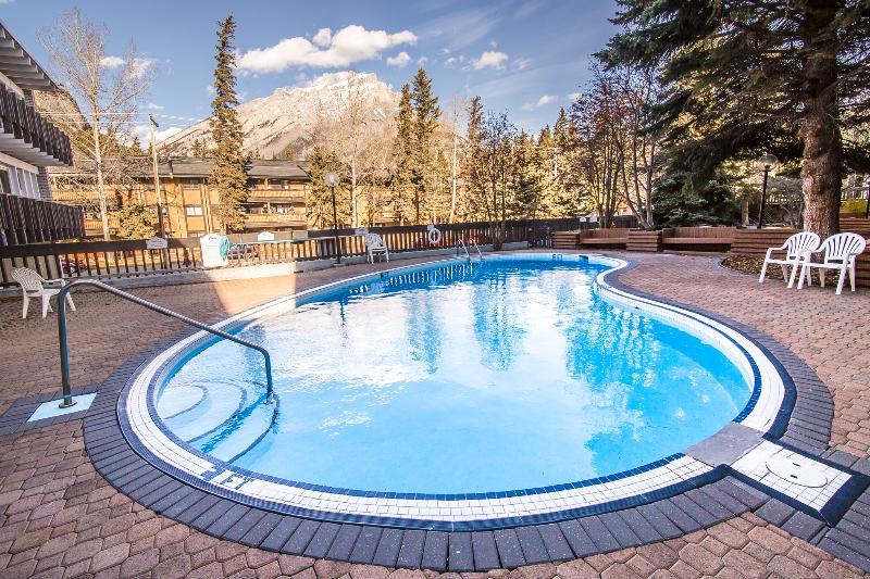 Banff Voyager Inn Экстерьер фото